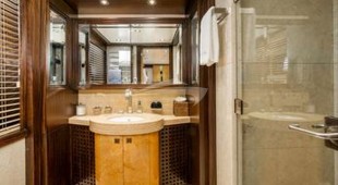 Vesper Caribbean, East Mediterranean