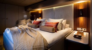 Viva La Vida Caribbean, West Mediterranean