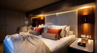 Viva La Vida Caribbean, West Mediterranean