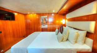 Voyager East Mediterranean, West Mediterranean