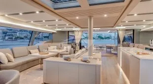 Windkind Caribbean, West Mediterranean