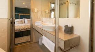 Yolo East Mediterranean