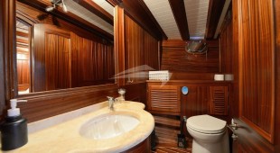 Zephyria Ii East Mediterranean