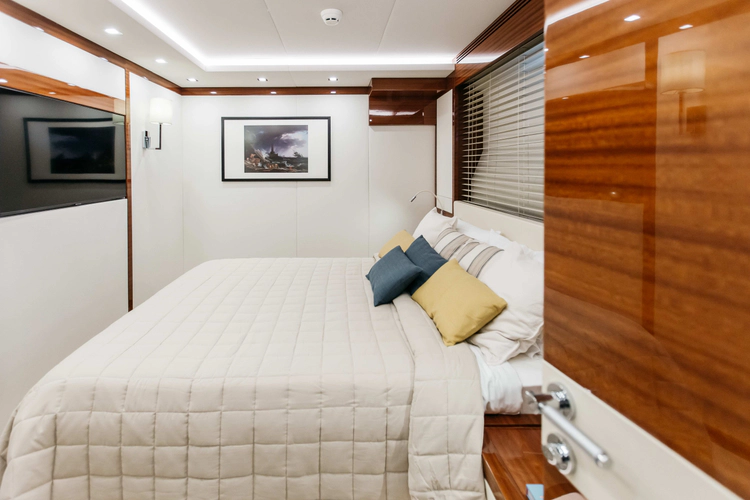 Papillon Yacht Photos Pics 