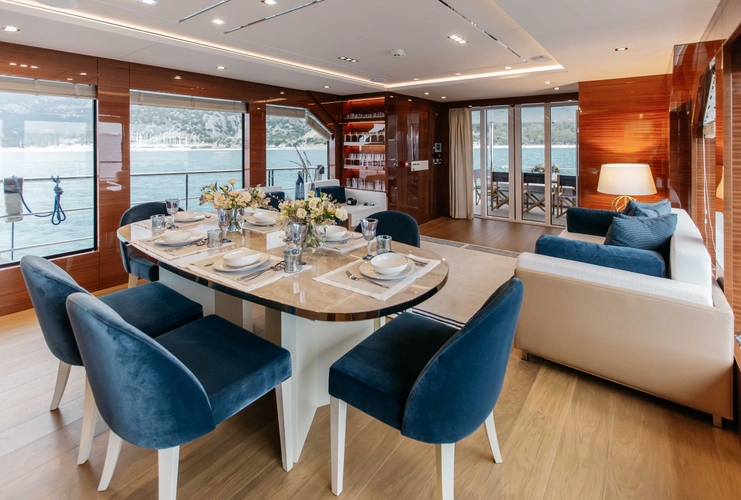 Papillon Yacht Photos Pics 