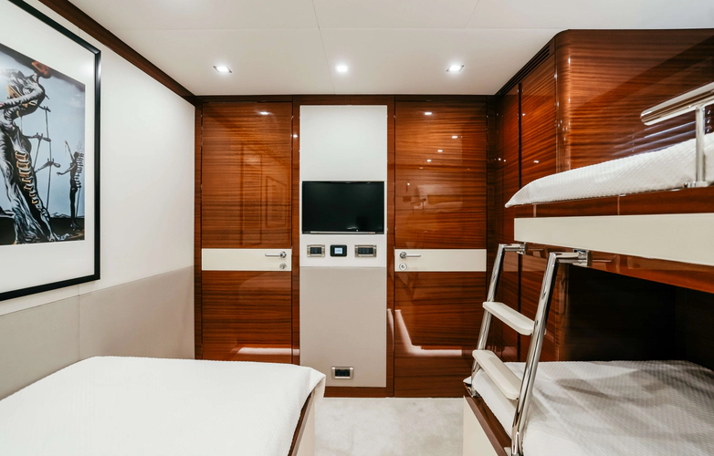 Papillon Yacht Photos Pics 
