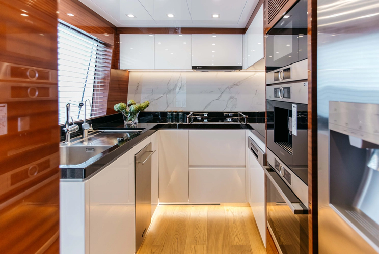 Papillon Yacht Photos Pics 
