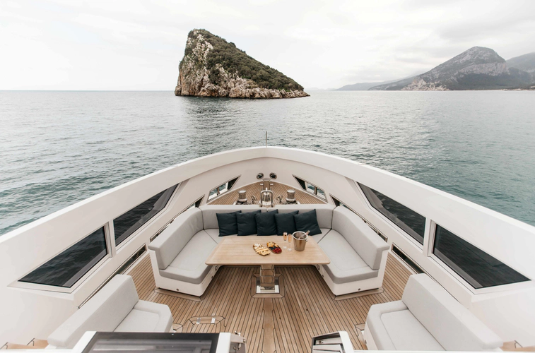 Papillon Yacht Photos Pics 