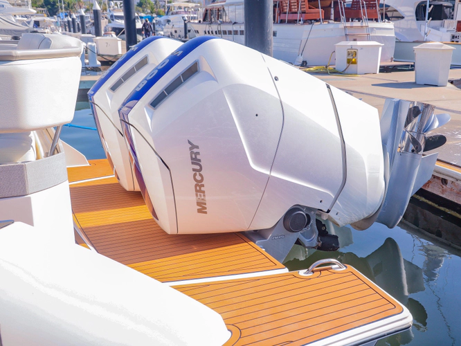 Oso Del Mar Yacht Photos Pics 