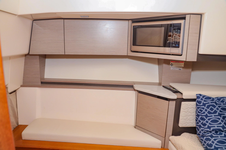 Oso Del Mar Yacht Photos Pics 