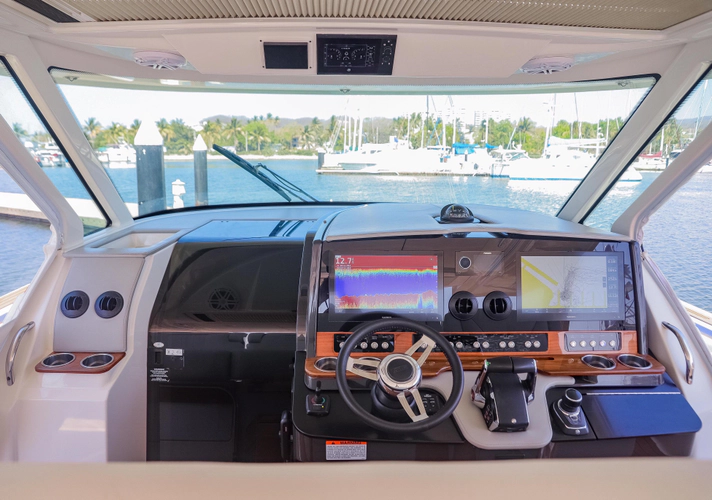 Oso Del Mar Yacht Photos Pics 