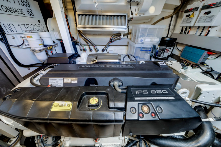 To Life Yacht Photos Pics 