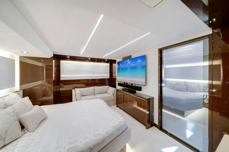 To Life Yacht Photos Pics 