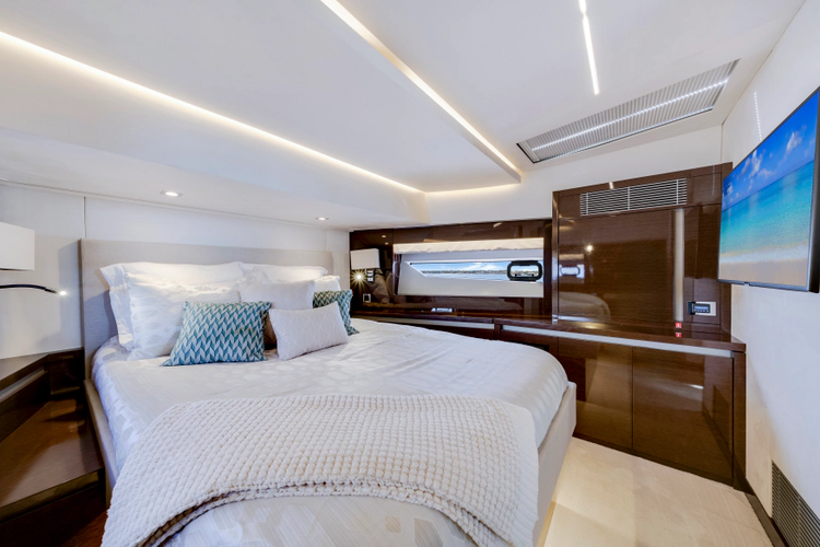 To Life Yacht Photos Pics 