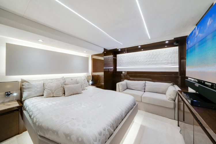 To Life Yacht Photos Pics 