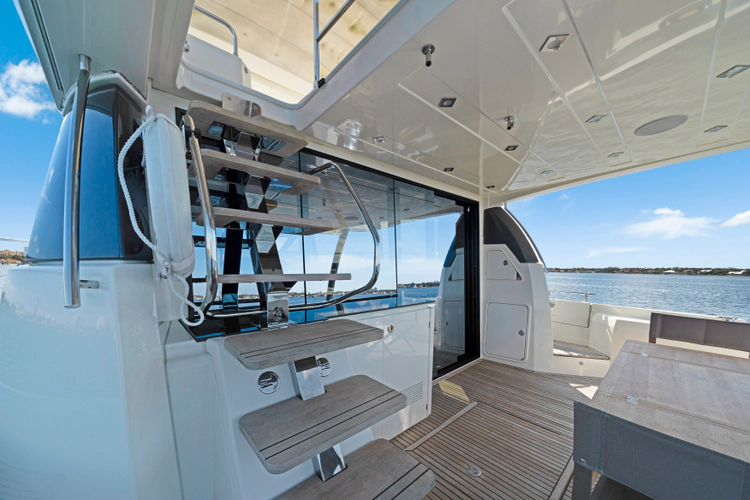 To Life Yacht Photos Pics 