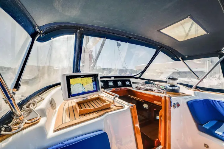 Perfect Symmetry Yacht Photos Pics 
