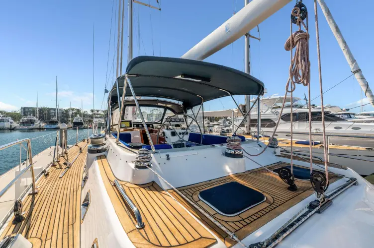 Perfect Symmetry Yacht Photos Pics 