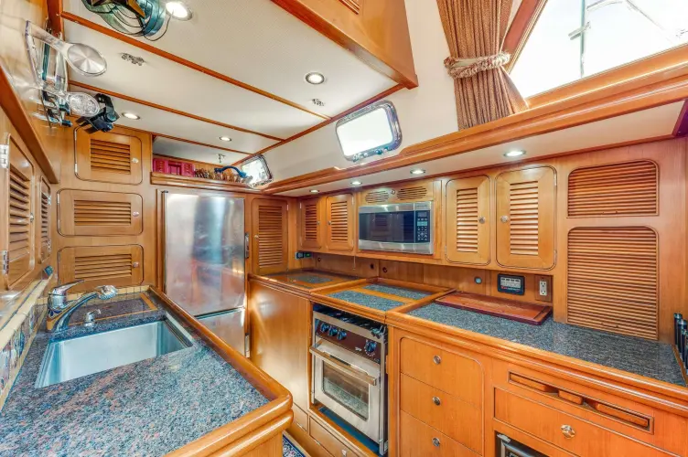Perfect Symmetry Yacht Photos Pics 