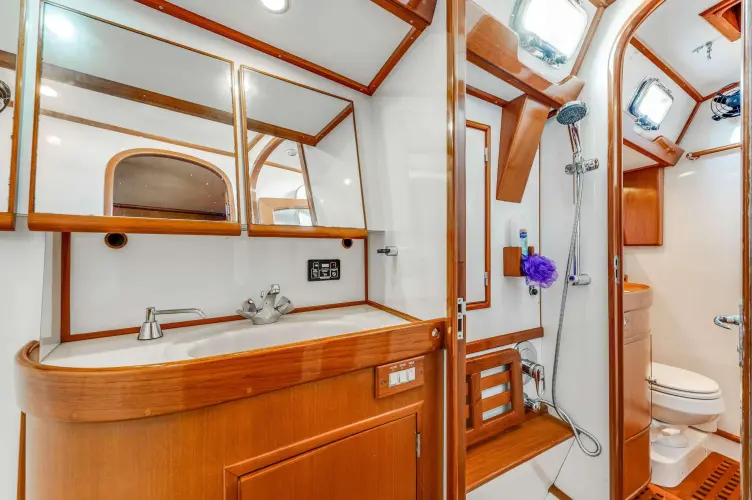 Perfect Symmetry Yacht Photos Pics 