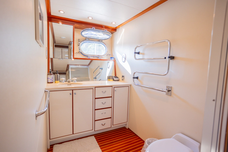 Noya Hill Yacht Photos Pics 