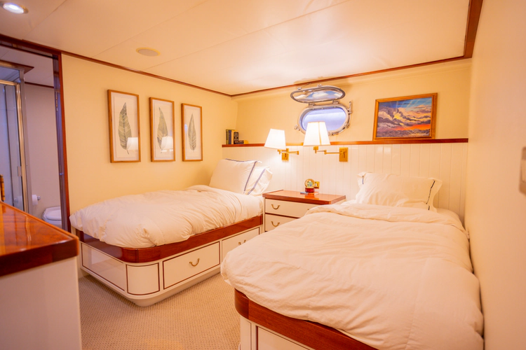 Noya Hill Yacht Photos Pics 