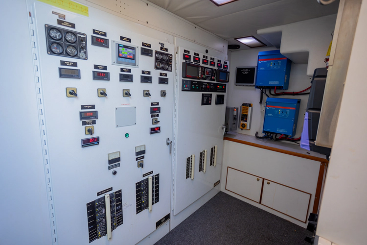 Noya Hill Yacht Photos Pics 