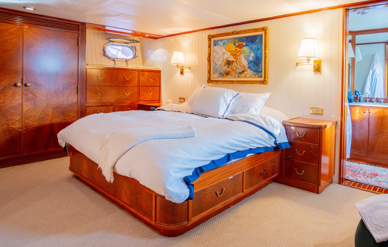 Noya Hill Yacht Photos Pics 