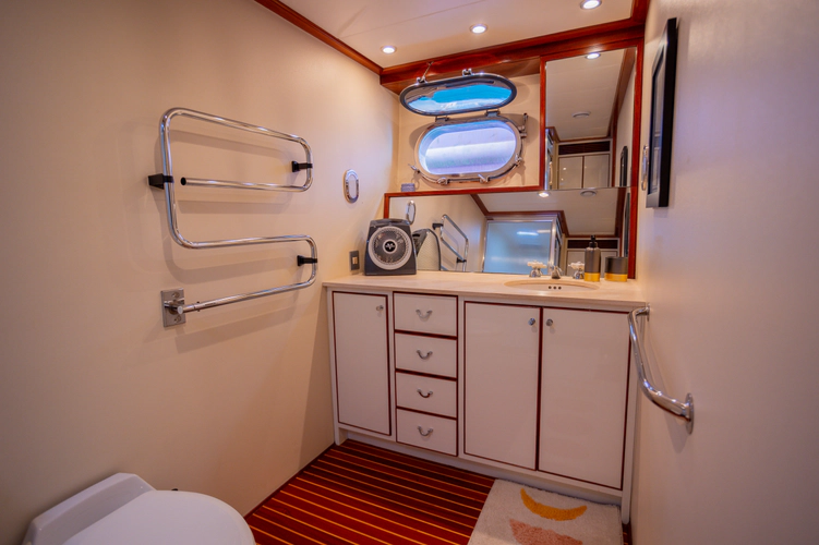 Noya Hill Yacht Photos Pics 