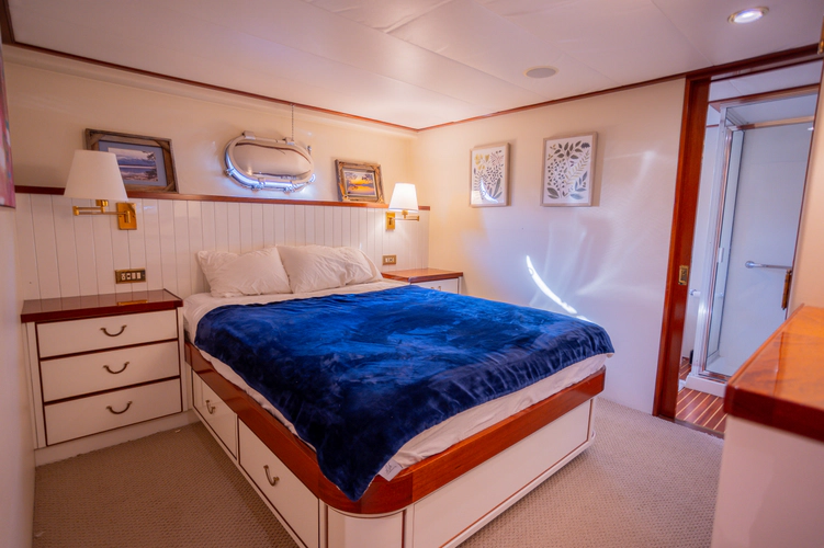 Noya Hill Yacht Photos Pics 