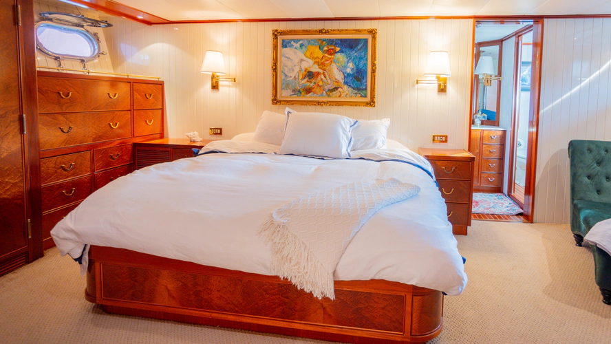 Noya Hill Yacht Photos Pics 