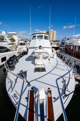 Enchantress Yacht Photos Pics 