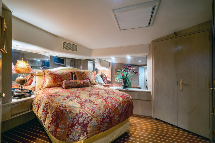 Enchantress Yacht Photos Pics 