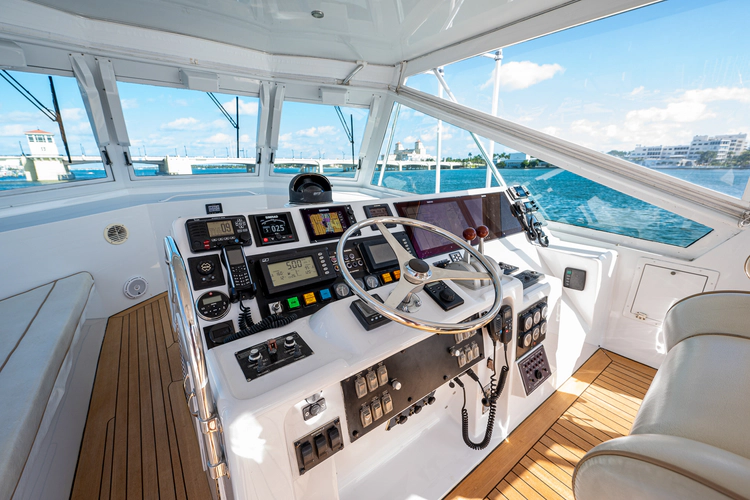 Enchantress Yacht Photos Pics 