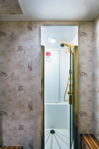 Enchantress Yacht Photos Pics 