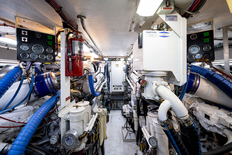 Enchantress Yacht Photos Pics 