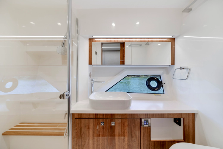 50 Sports Motor Yacht Yacht Photos Pics 