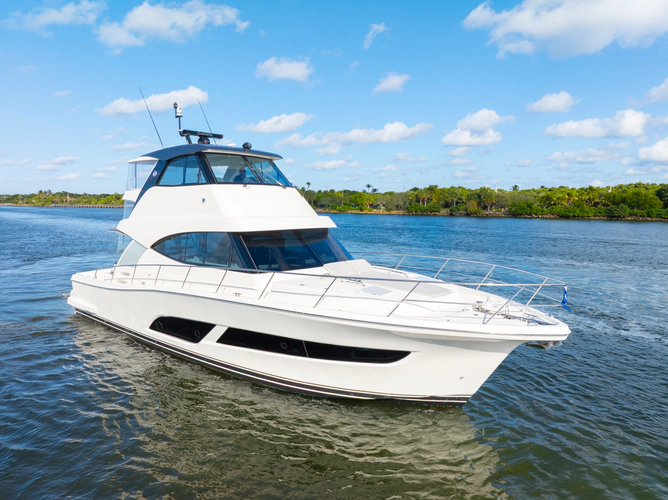 50 Sports Motor Yacht Yacht Photos Pics 