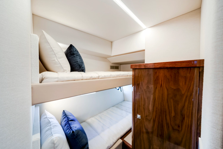 50 Sports Motor Yacht Yacht Photos Pics 