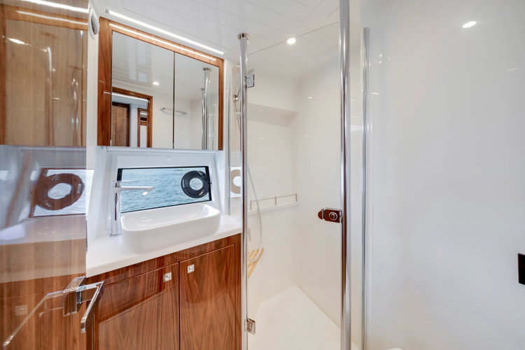 50 Sports Motor Yacht Yacht Photos Pics 