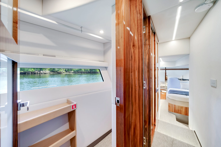 50 Sports Motor Yacht Yacht Photos Pics 