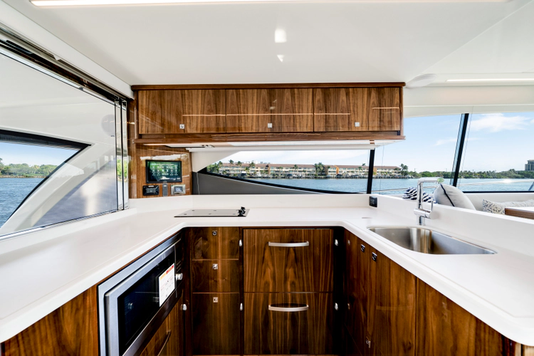 50 Sports Motor Yacht Yacht Photos Pics 