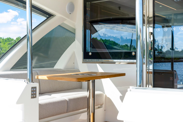 50 Sports Motor Yacht Yacht Photos Pics 