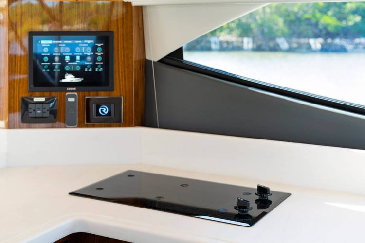 50 Sports Motor Yacht Yacht Photos Pics 