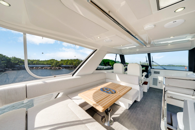 50 Sports Motor Yacht Yacht Photos Pics 