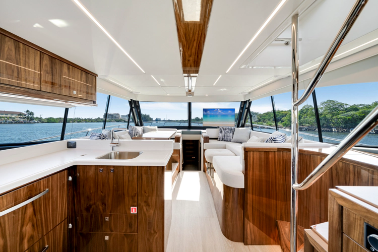 50 Sports Motor Yacht Yacht Photos Pics 