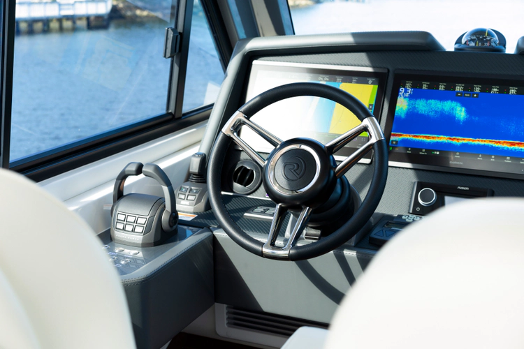 50 Sports Motor Yacht Yacht Photos Pics 