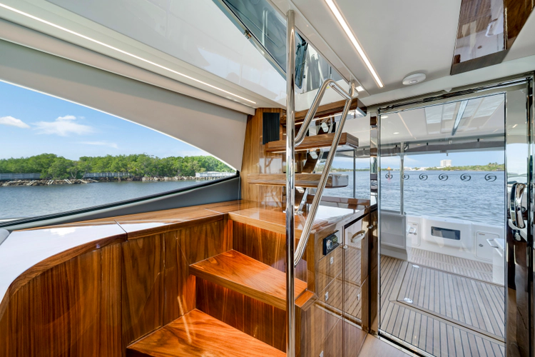 50 Sports Motor Yacht Yacht Photos Pics 