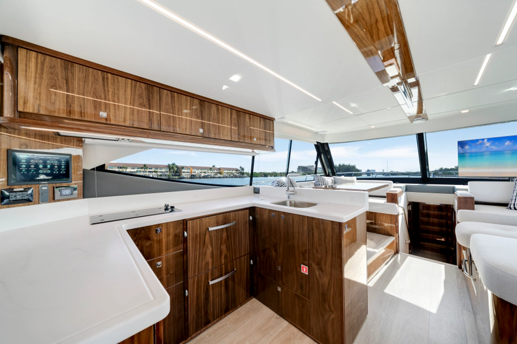 50 Sports Motor Yacht Yacht Photos Pics 