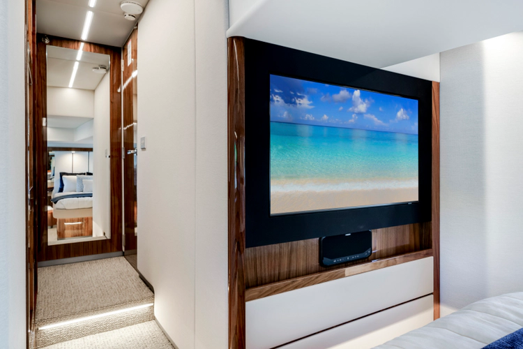 50 Sports Motor Yacht Yacht Photos Pics 